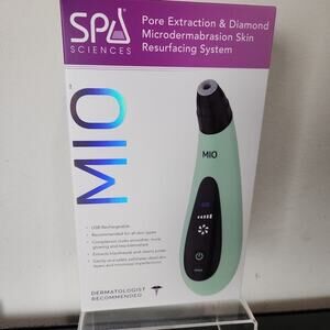 Spa Sciences MIO Microdermabrasion and Pore Extraction - Mint Green